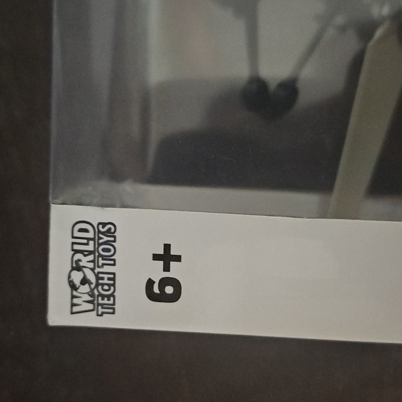 Star Wars The Child Motion Sensing Flying Toy - Picture 5 of 11